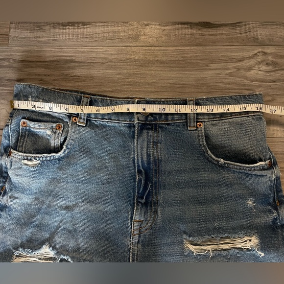 ZARA shorts - Picture 7 of 9